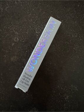 Wonder Blading All-Day Lip Stain, Lovely Shade